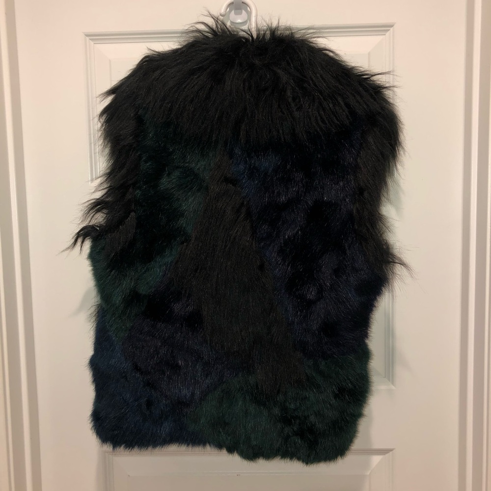 Blank NYC Black and Navy Faux Fur Vest - Picture 5 of 5